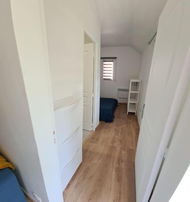 Petite Maison Cosy Dans Un Jardin. Ermont Exterior photo